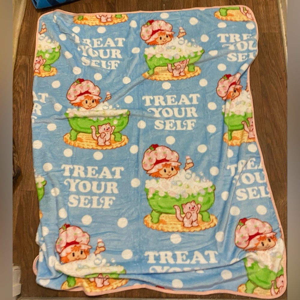 48x40 Strawberry Shortcake Plush Blanket Treat Your Self Super Soft  Girls Kids